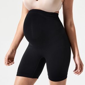 Blanqi maternity girl short